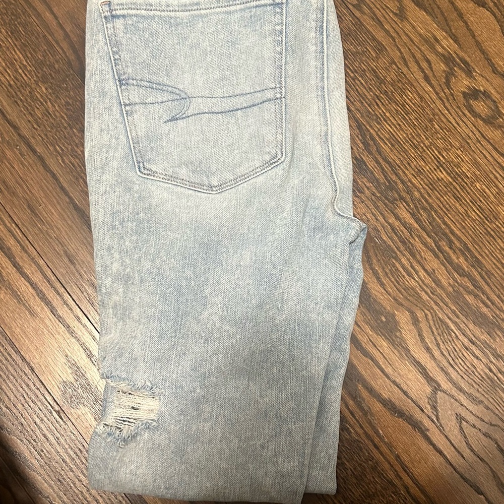 Denim Jeans with Distressed Detail